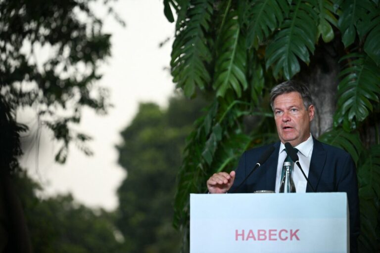 92275f37853000b46f5d29d1df74f9d0-4