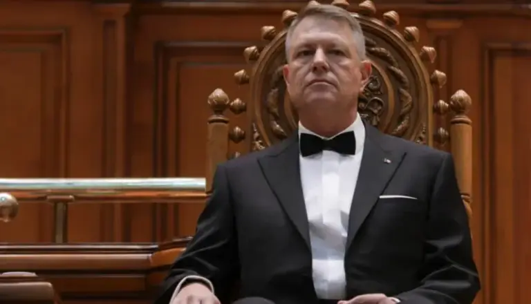 12d2527cbf1841e4bd06176f4285ee18