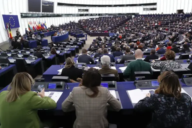 414a9ca82a4c7535d659f253e9d6b649