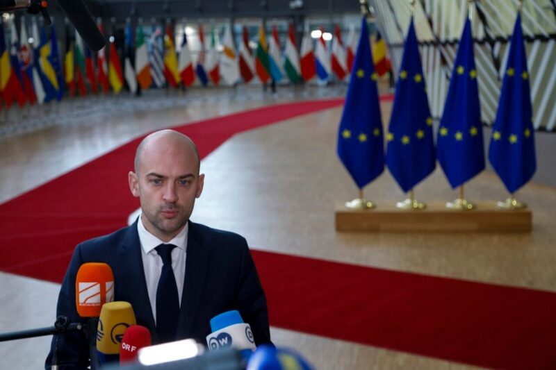 48e247aab93c6415bdb7cf6d528262e5