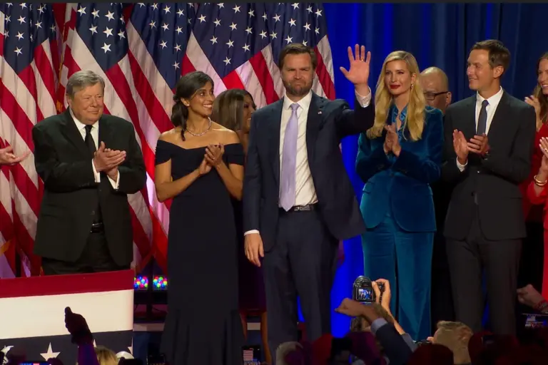 63b1aaa2164c4509a5eaa81c21cc878b