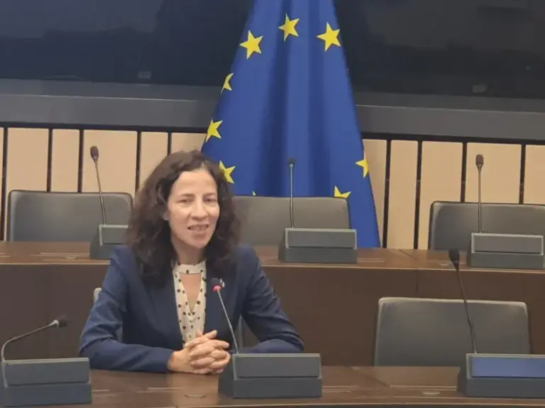 bac32dcf1c07166713ab525c0f9b8ab4