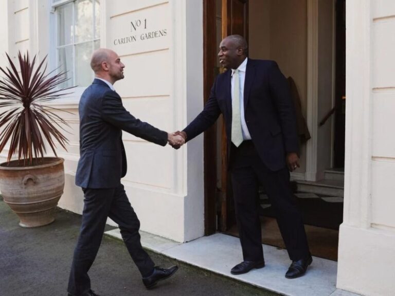 e37e6f963c6532f03f53e4b33fca8c3e