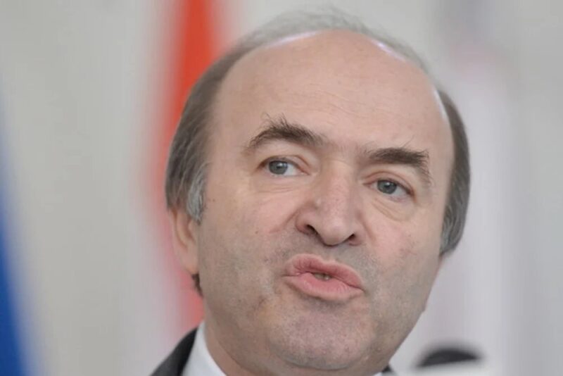 43c5cbe7a0977dfa7c19dad53522a811