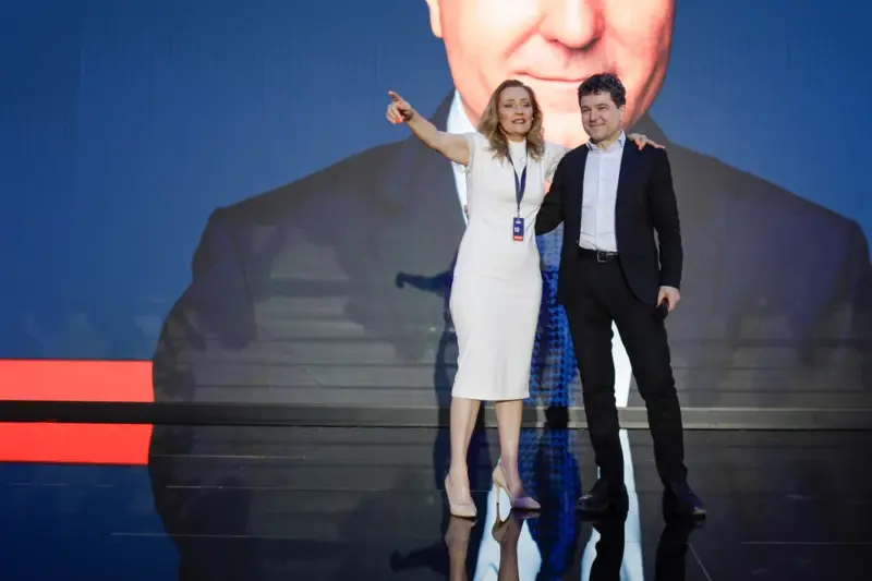 7d2b766f8556634e10257707d3380941