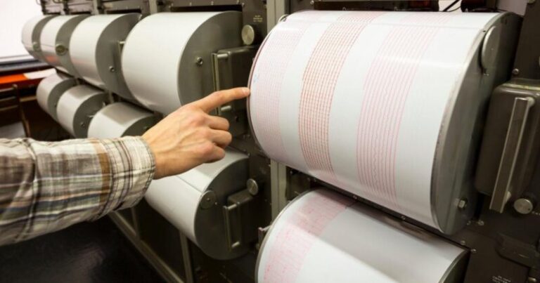 8820631a9dd5501162e1142181d4feda-1