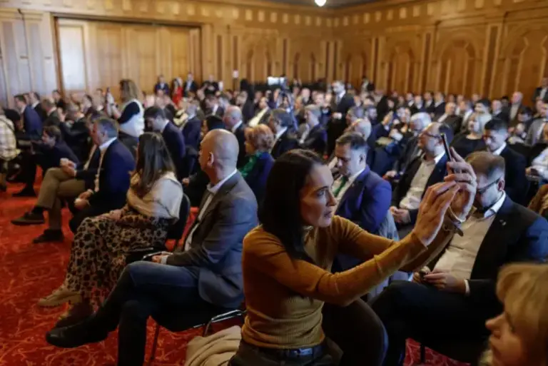 e9fc372f088bbd83fc1605045337fea3