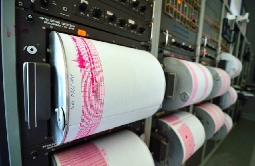 20793713229df59d32d77cf57d3fb8ea-3