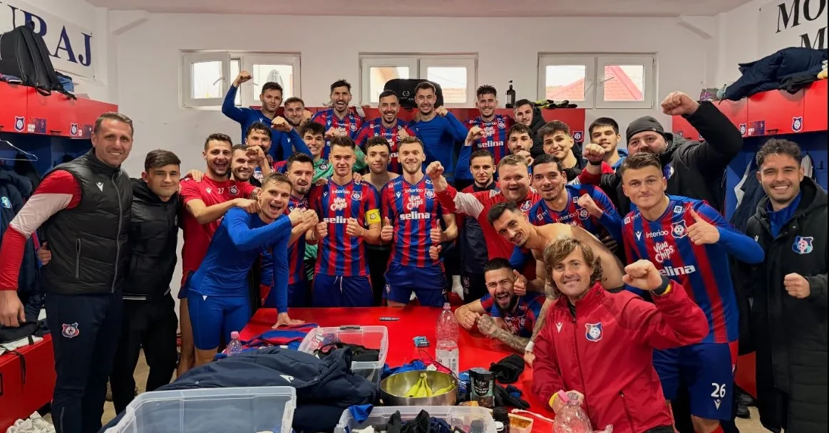 f390d673ab2cba5d0adcebfbcc9030f9-3