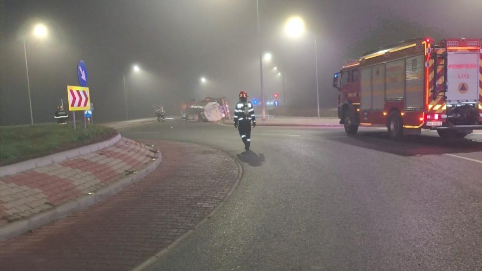 38f4ab1e9d19a4ba671bd48043d5e39e