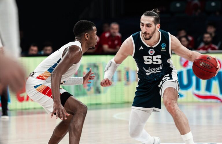 aaa27b6b2af11c53de6db5ea1481f07f