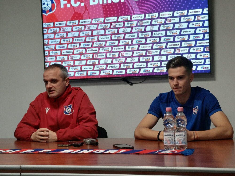 b550f5d3f99fa1ec6bd2870b28a6d9c9-1